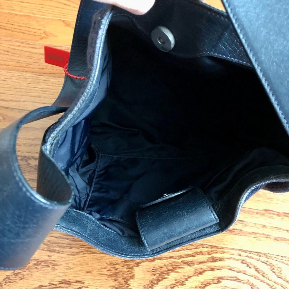Hunting World Rare Authentic Canvas LeatherNavy Blue Women's Hobo Shoulder Bag - Picture 5 of 10